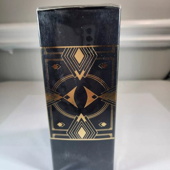 Bade'e Al Oud for Glory for Unisex EDP Spray, 3.4 oz by Lattafa - USA Seller - Picture 2 of 4